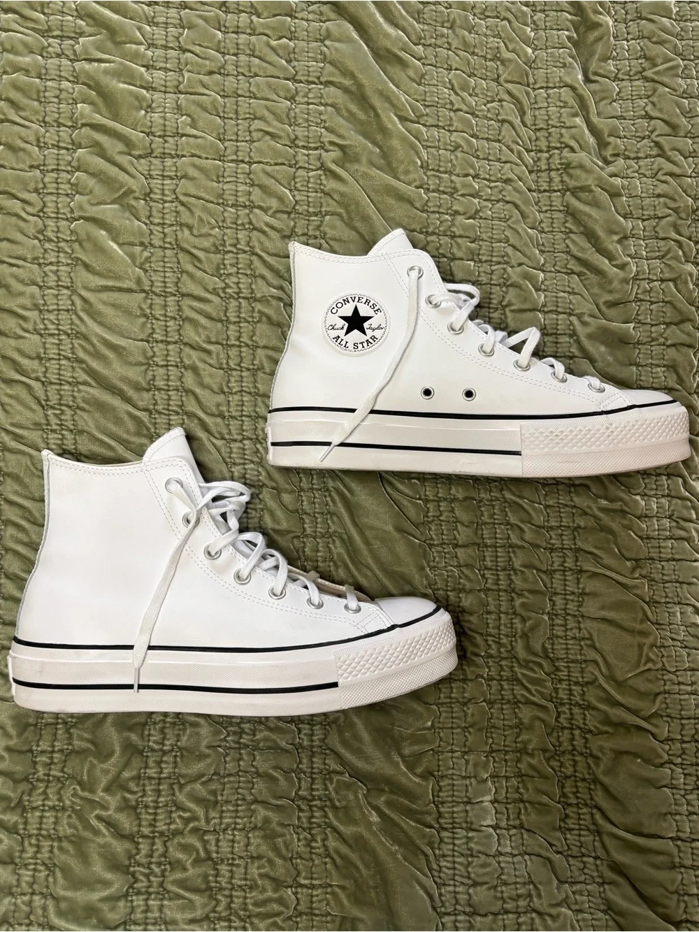 Converse Chuck Taylor All Star Leather Platform